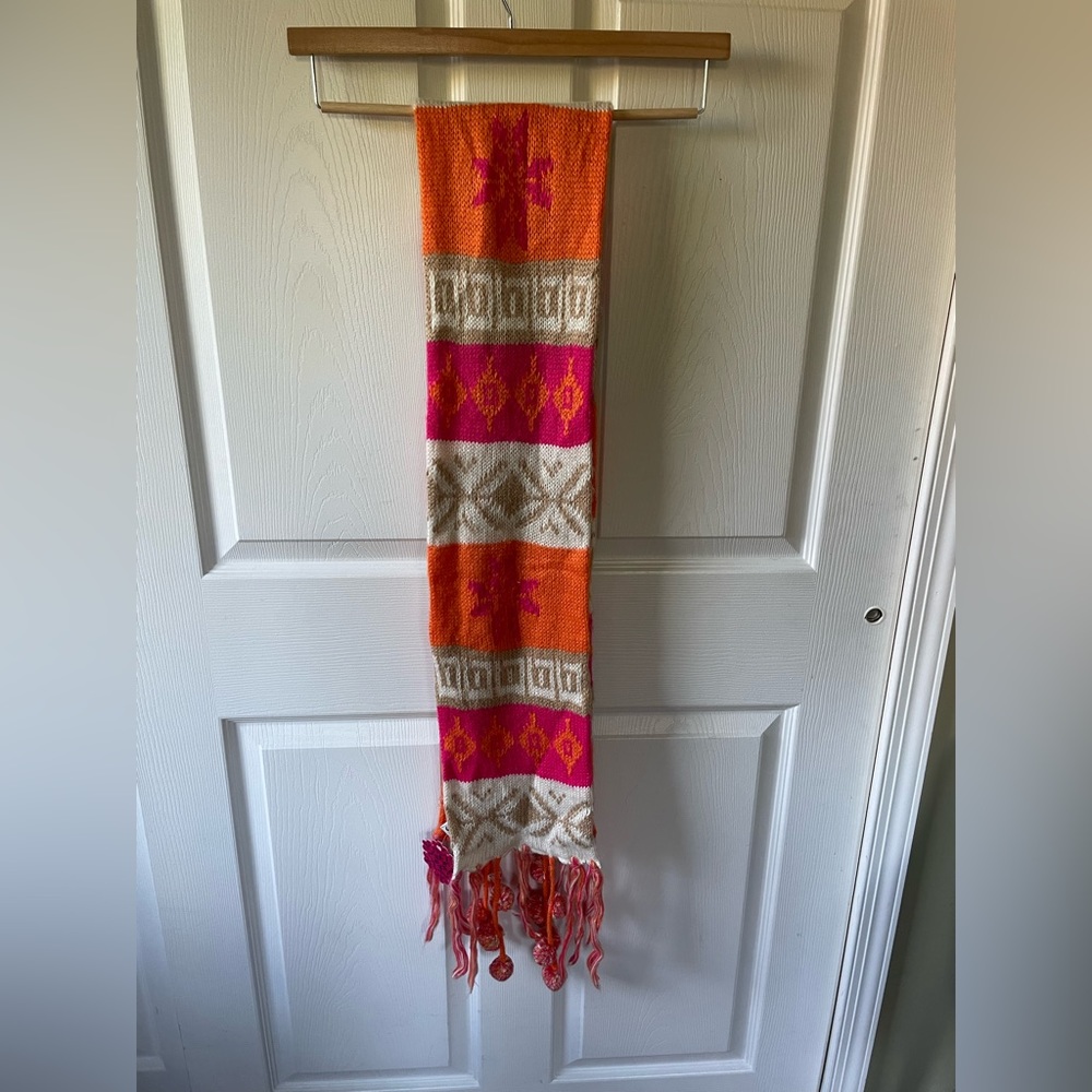 Women’s scarf
